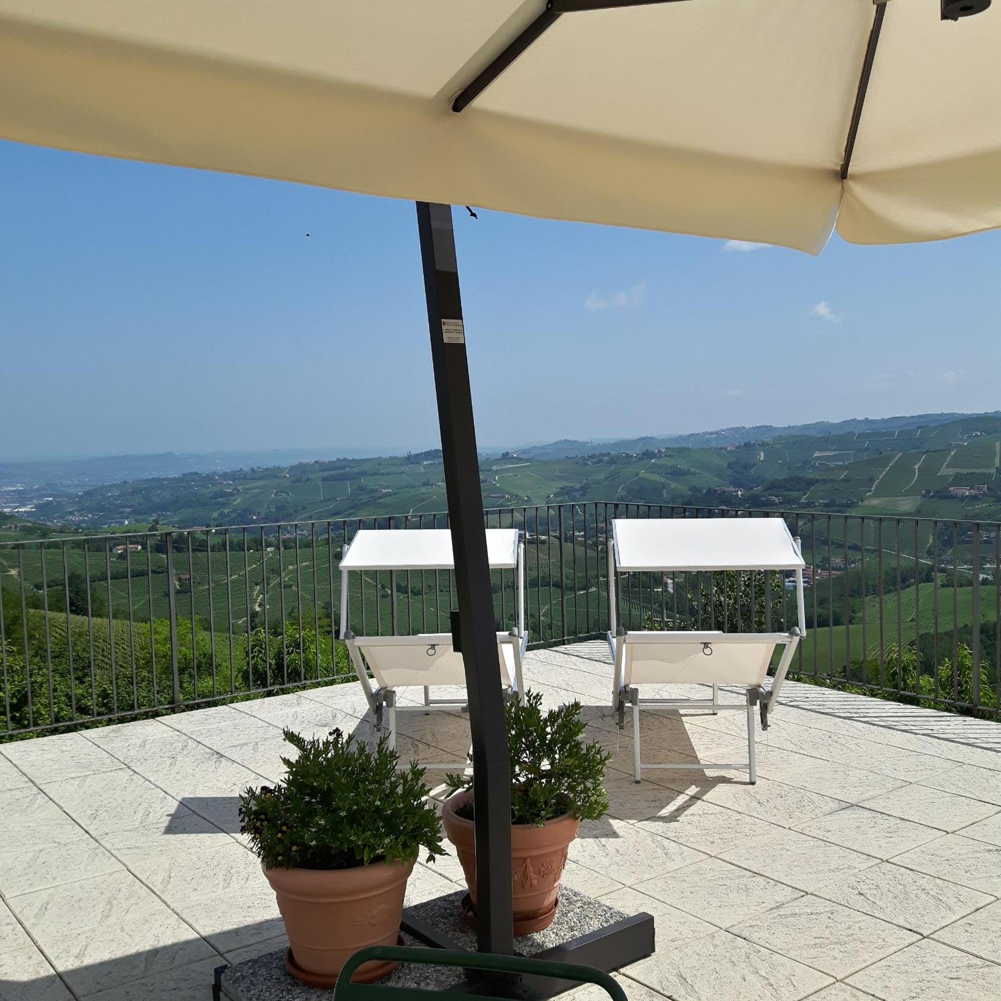 Agriturismo Cascina Rabalot Diano dʼAlba Eksteriør bilde